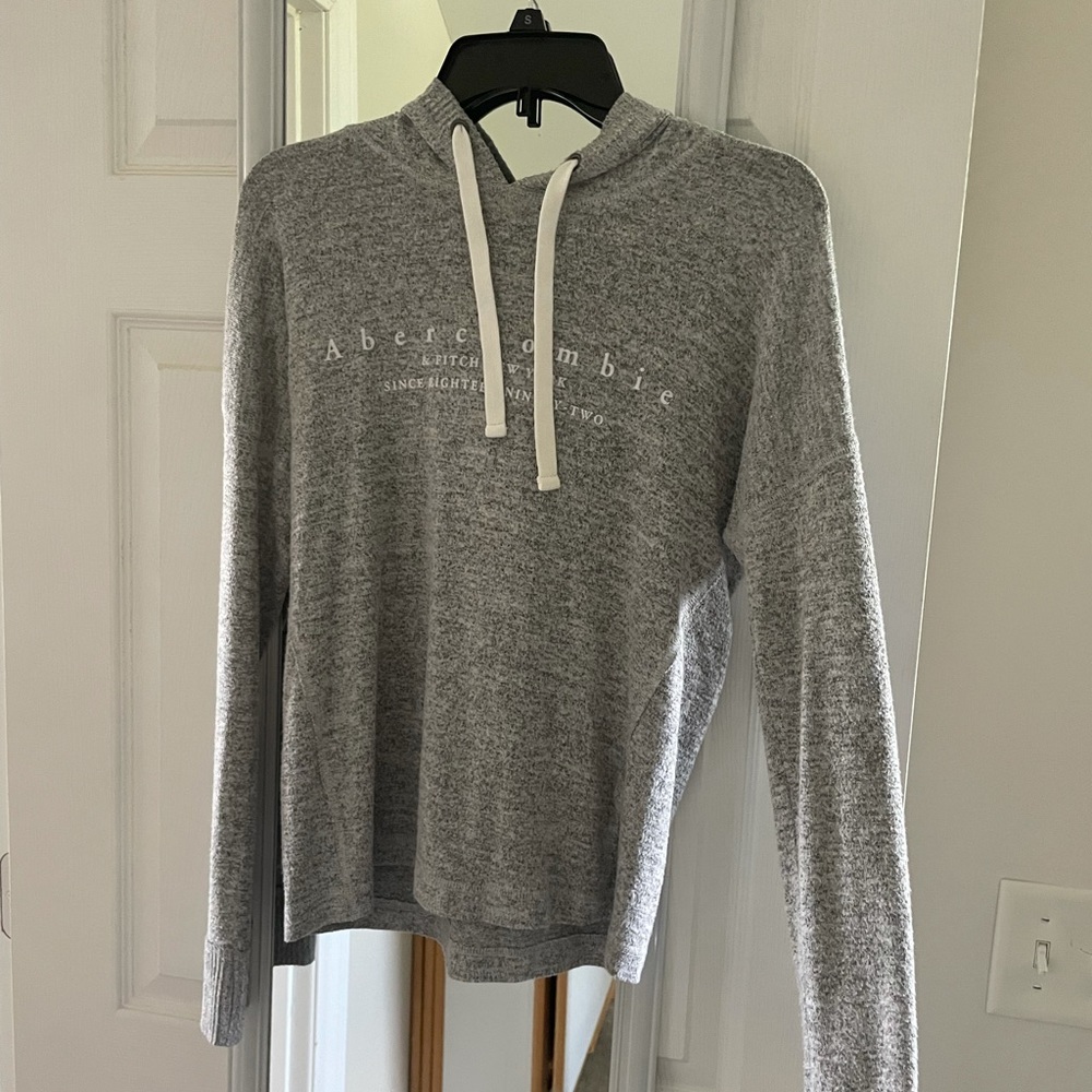 Abercrombie sweatshirt